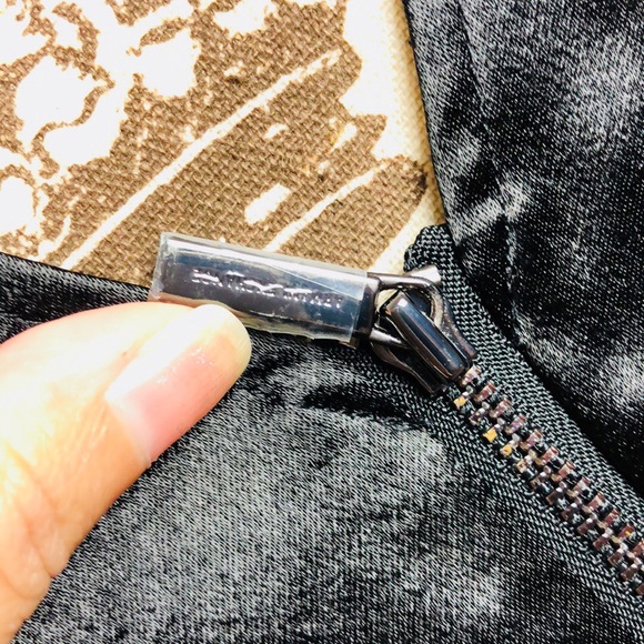 XS O L D X Armani Shift Dress - Picture 4 of 6